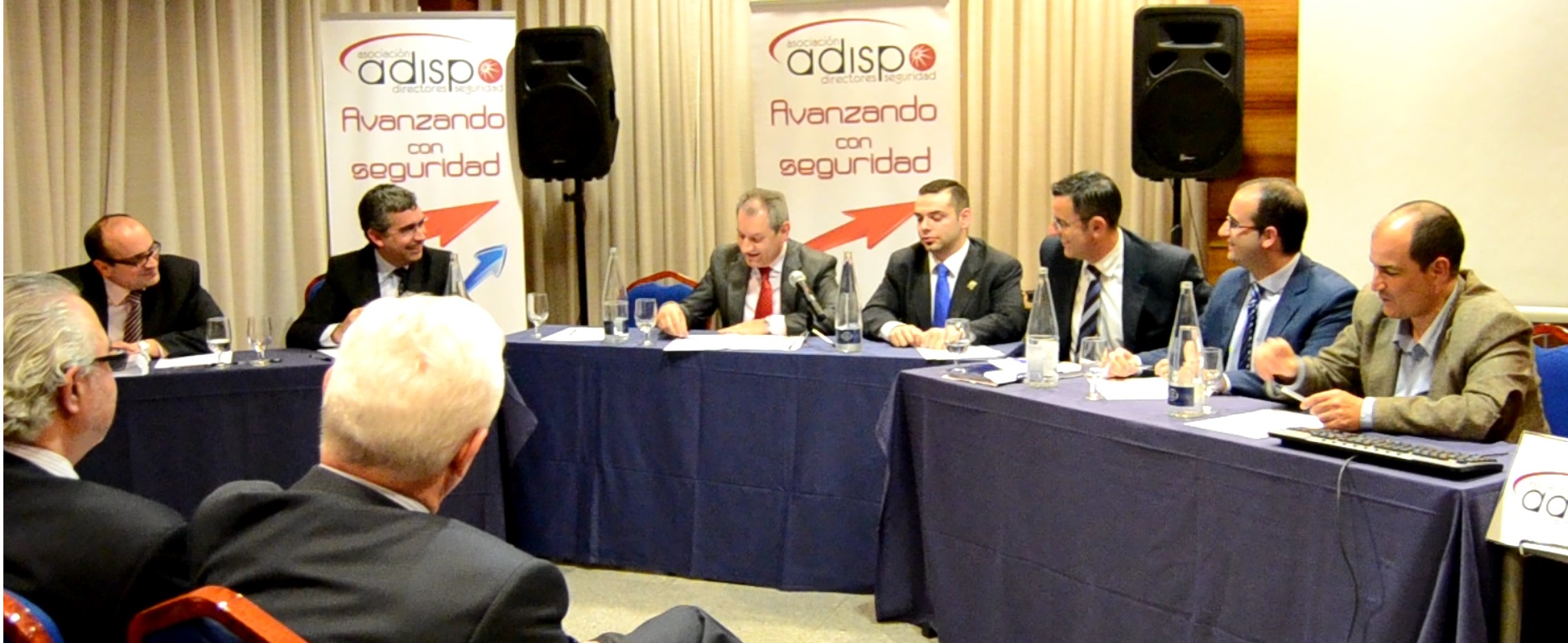 Mesa_redonda_Presente_y_previsible_evolucin_de_la_formacin_en_seguridad_25.2.15_19H.jpg